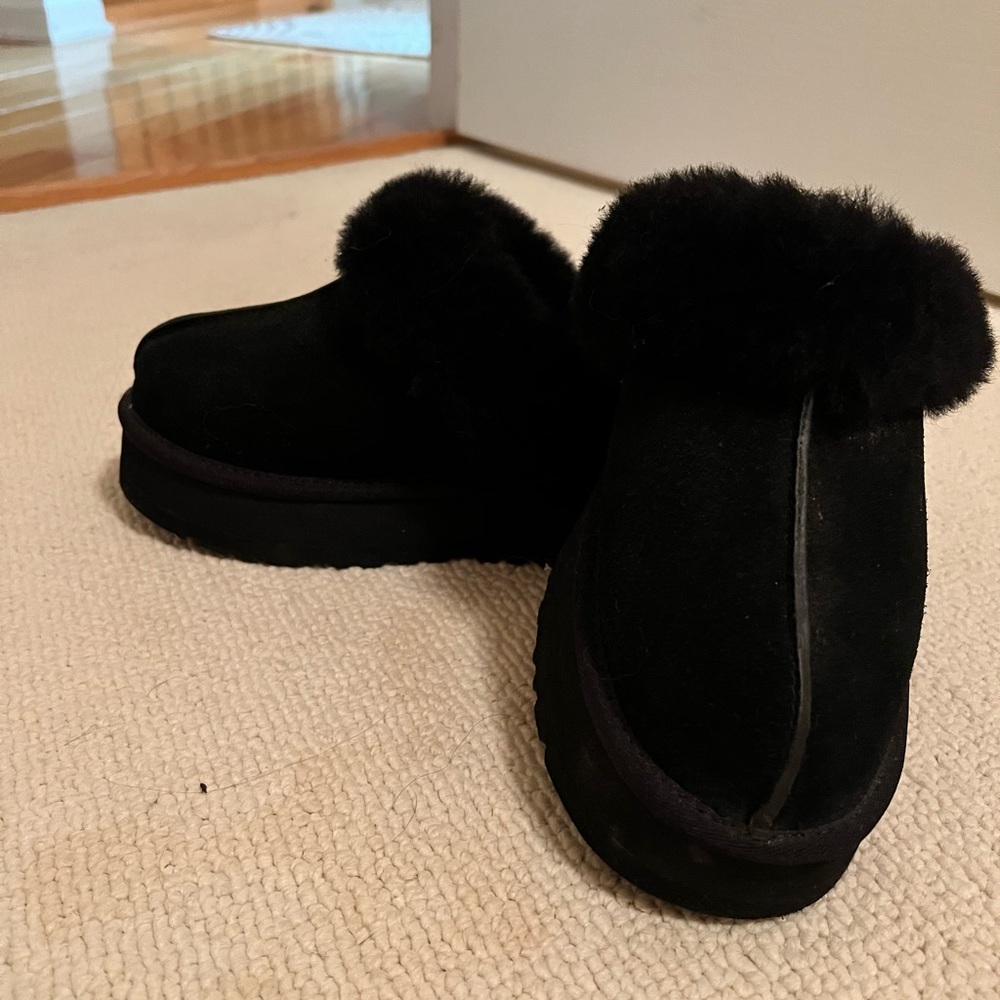 Black ugg platform slippers size 9